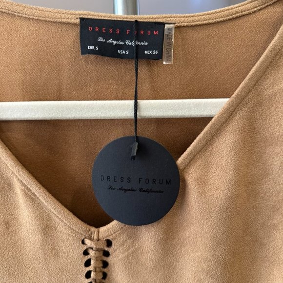 NWT Dress Forum Faux Suede Tan Dress Small - Picture 3 of 5